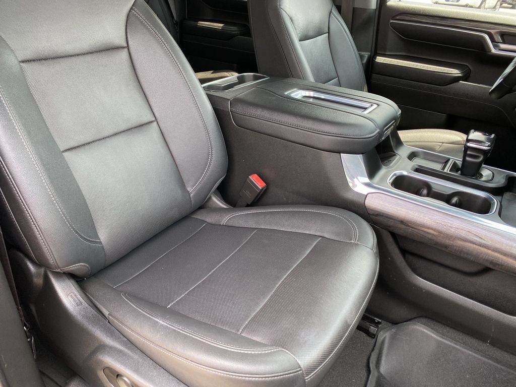 Used 2022 Chevrolet Silverado 1500 LTZ AWD/4WD image 33