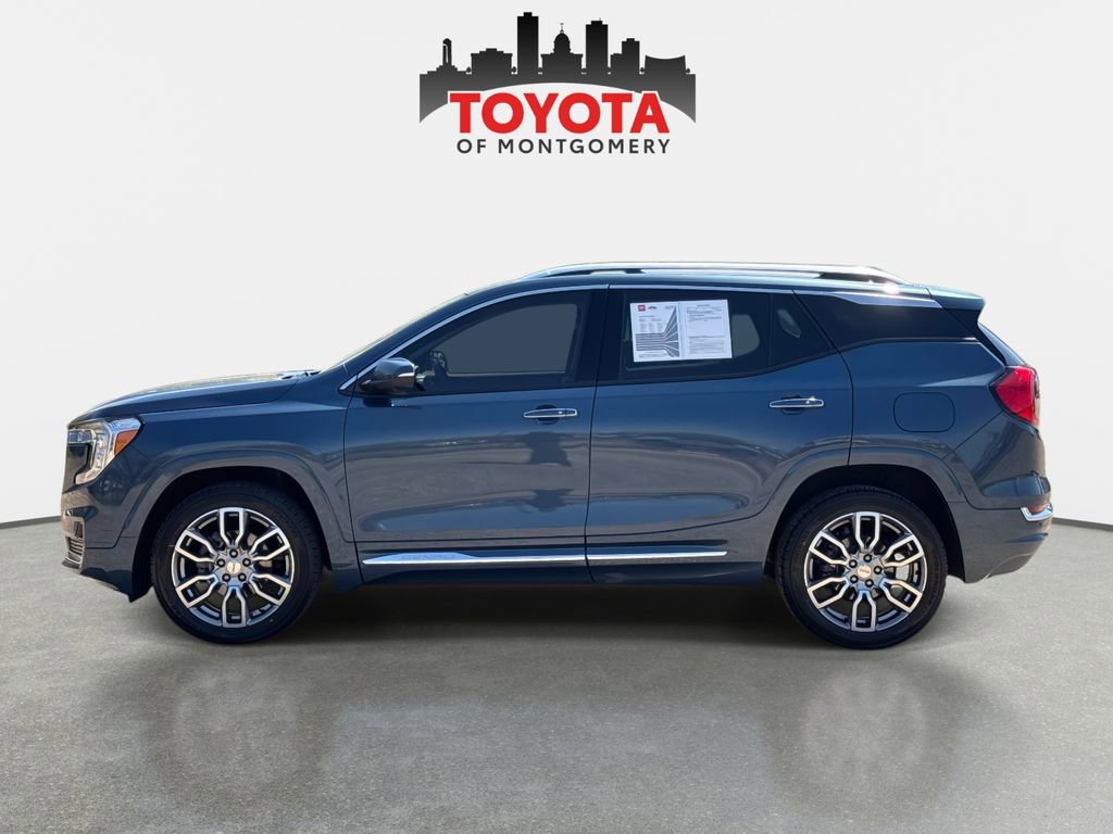 Used 2024 GMC Terrain Denali w/ Denali Premium Package image 6