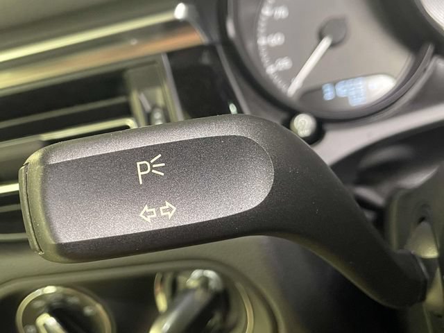 Certified 2023 Porsche Macan Turbo AWD/4WD image 41