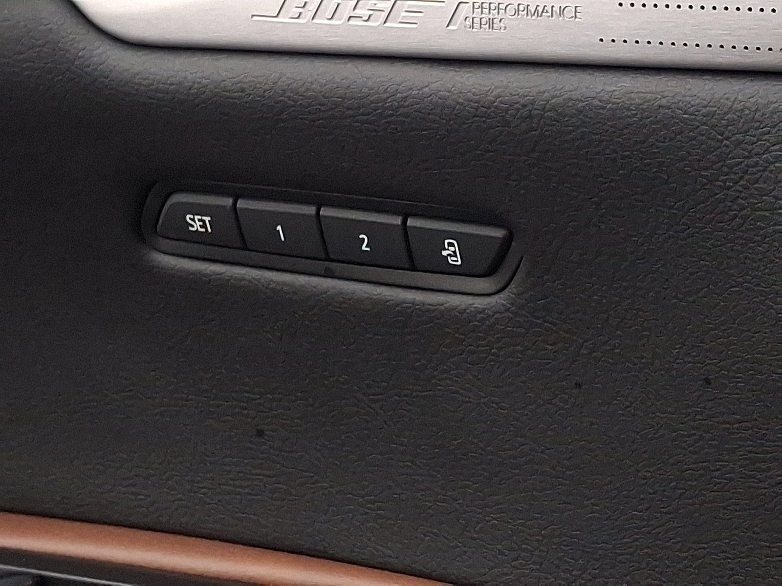 Certified 2023 Cadillac XT5 Premium Luxury w/ LPO, Floor Liner Package image 25