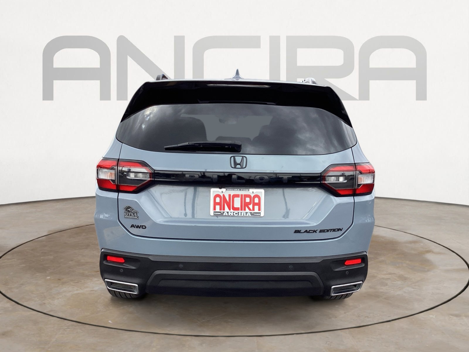 Used 2025 Honda Pilot Black Edition image 13