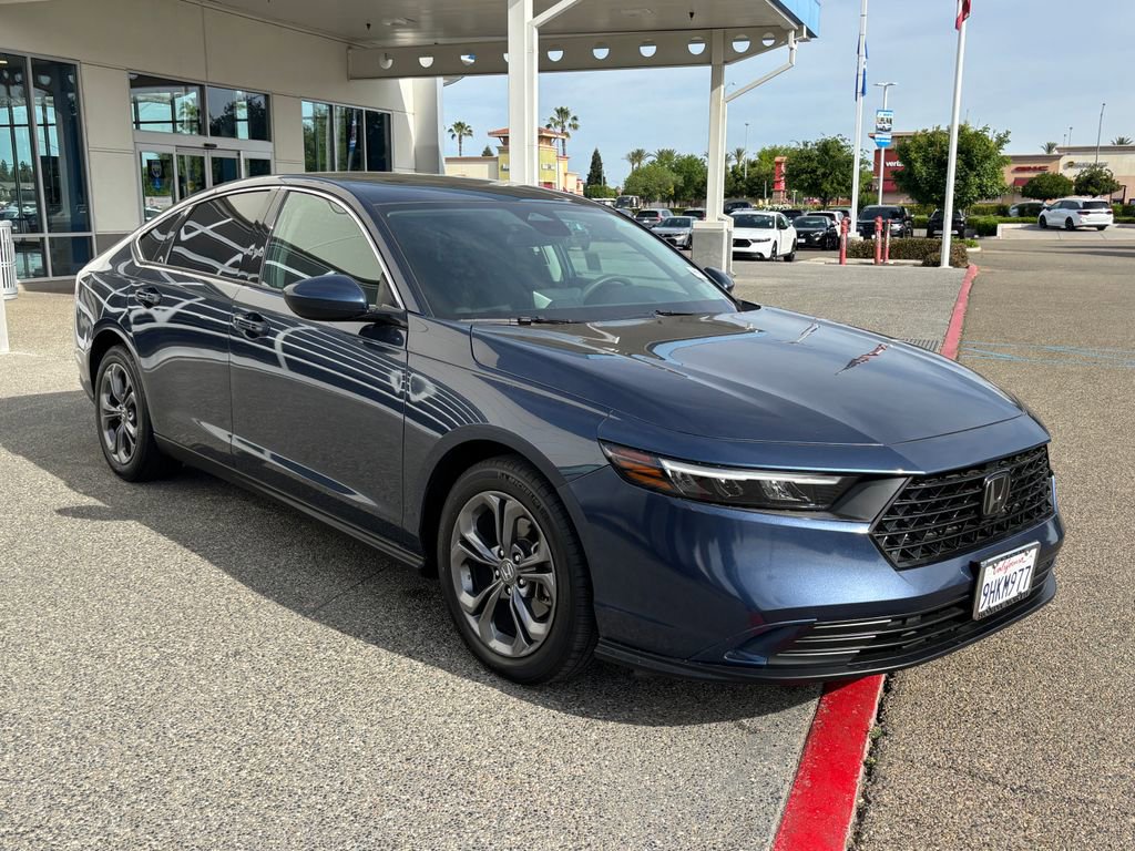 Used 2023 Honda Accord EX image 3