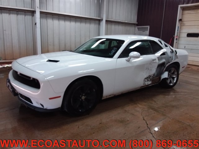 Used 2016 Dodge Challenger SXT