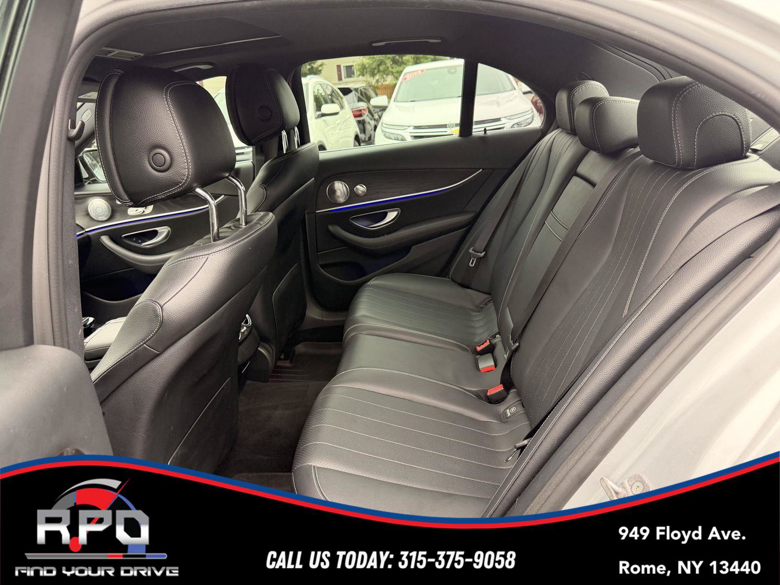 Used 2017 Mercedes-Benz E 300 4MATIC image 32