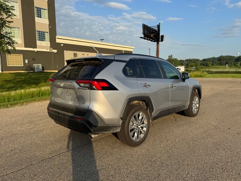 Used 2025 Toyota RAV4 XLE Premium w/ Weather Package AWD/4WD image 14