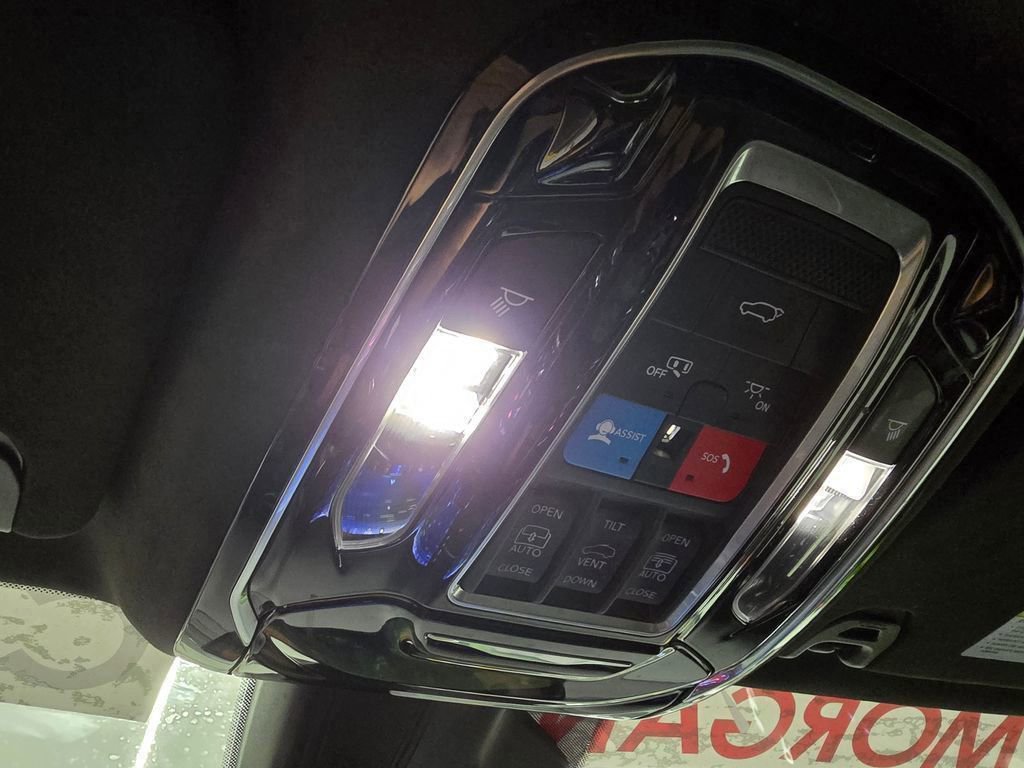 Certified 2022 Jeep Grand Wagoneer Series II w/ Convenience Group III image 34