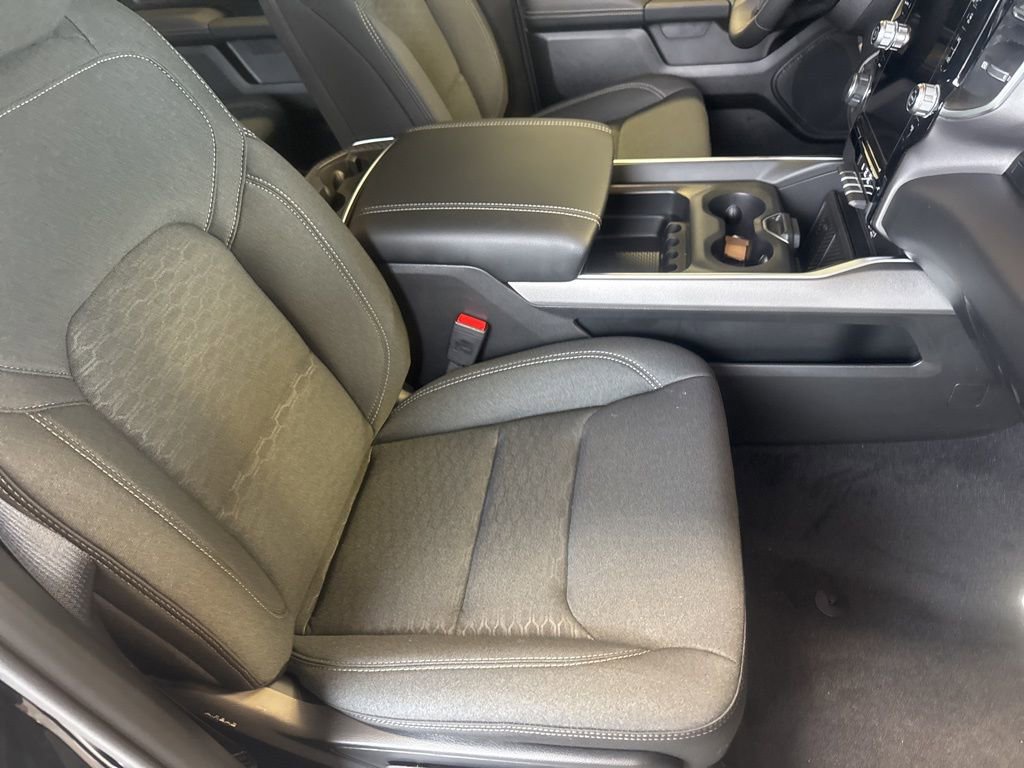 New 2026 RAM 1500 4x4 Crew Cab image 48