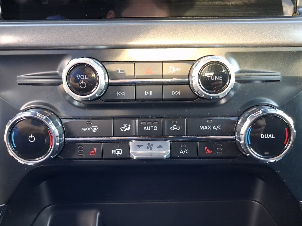 Used 2025 Ford F150 XLT w/ Equipment Group 302A MID AWD/4WD image 13