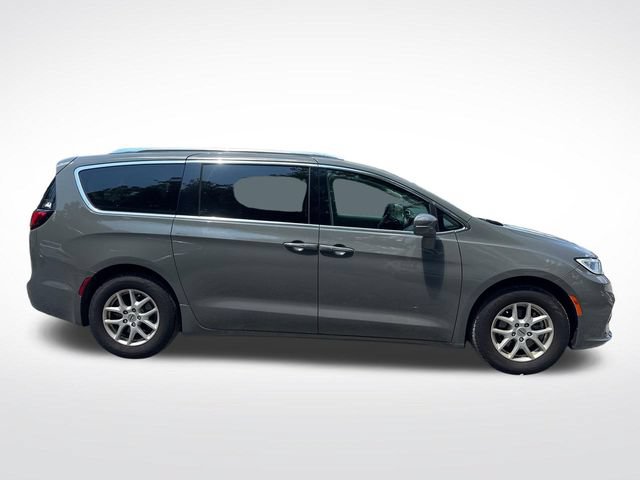Used 2021 Chrysler Pacifica Touring-L FWD image 7
