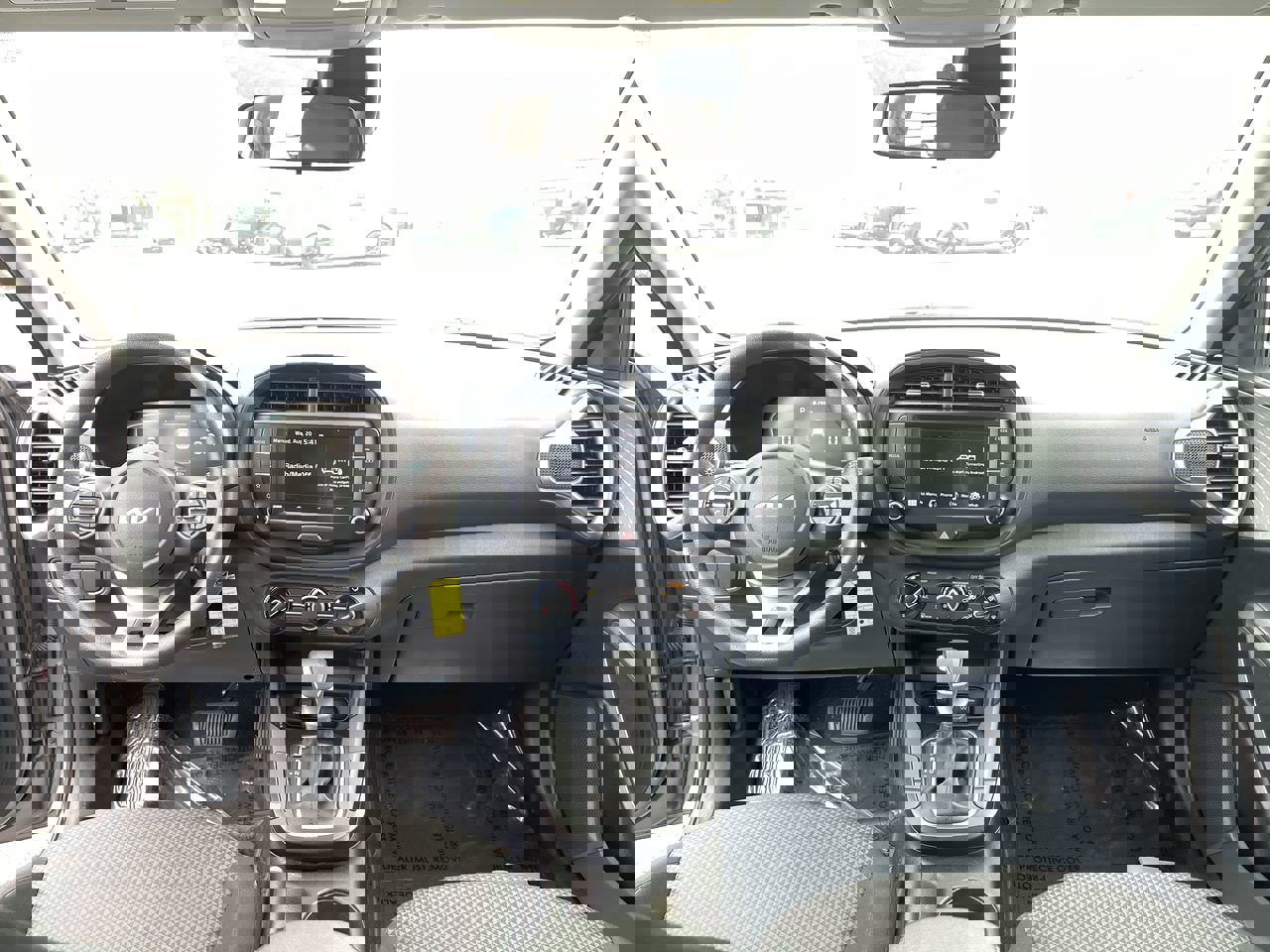 Used 2023 Kia Soul LX w/ Option Group 015 FWD image 19