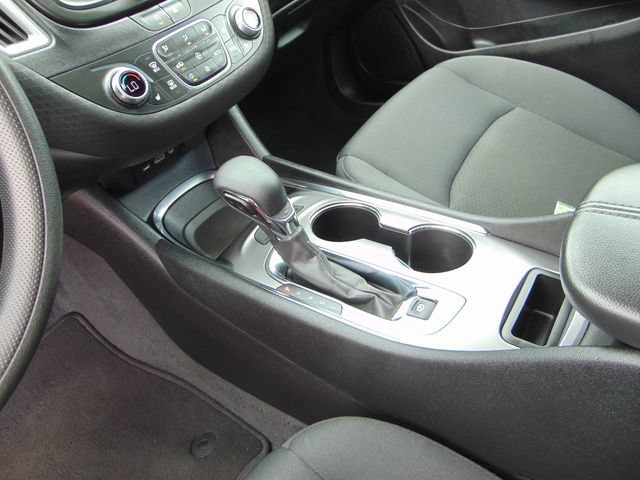 Used 2025 Chevrolet Malibu LT FWD image 14