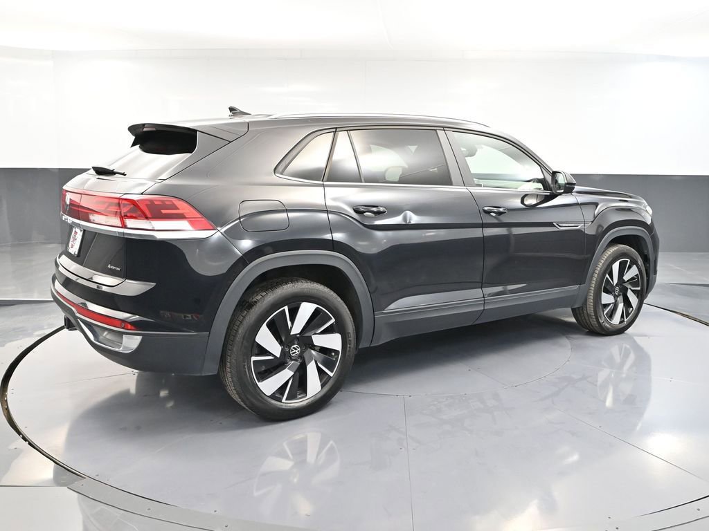 Used 2024 Volkswagen Atlas Cross Sport SE image 5