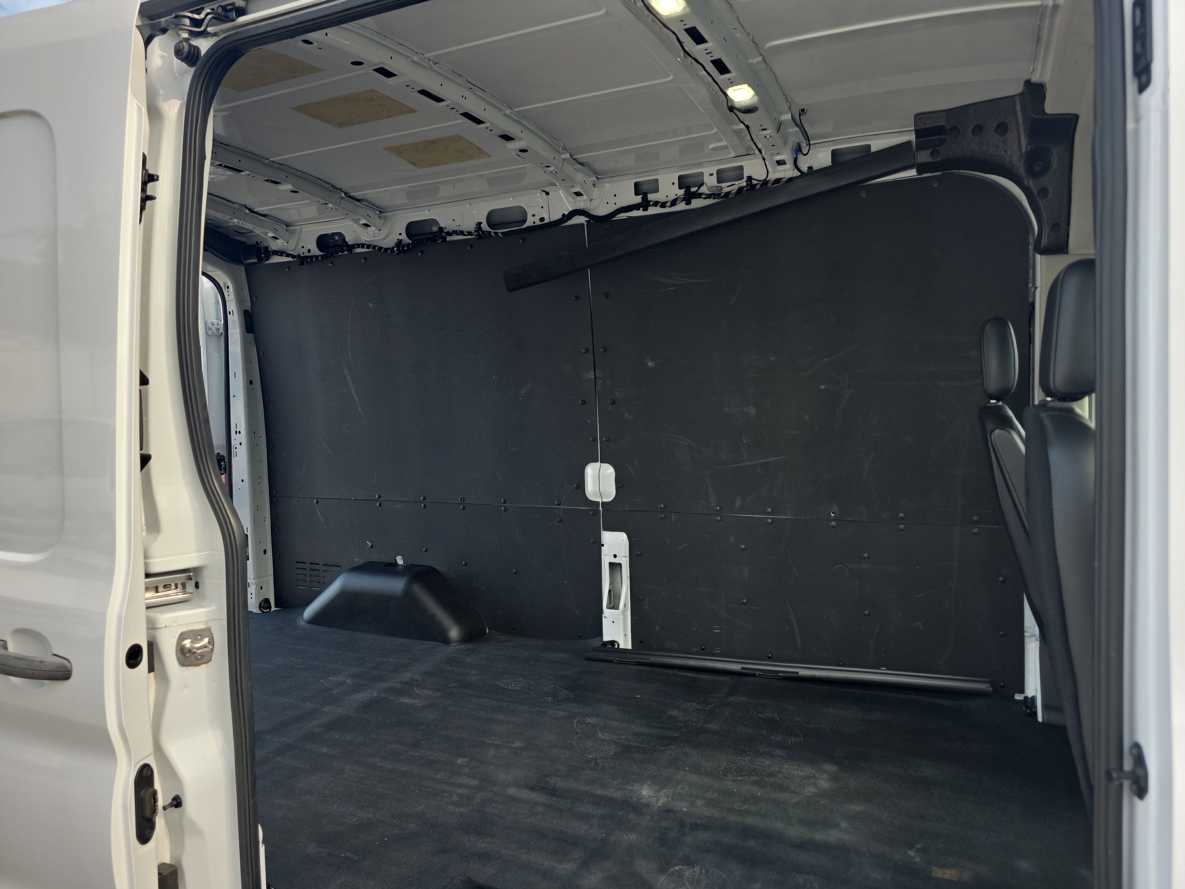 Used 2024 Ford Transit 250 148 Medium Roof w/ Load Area Protection Package RWD image 16