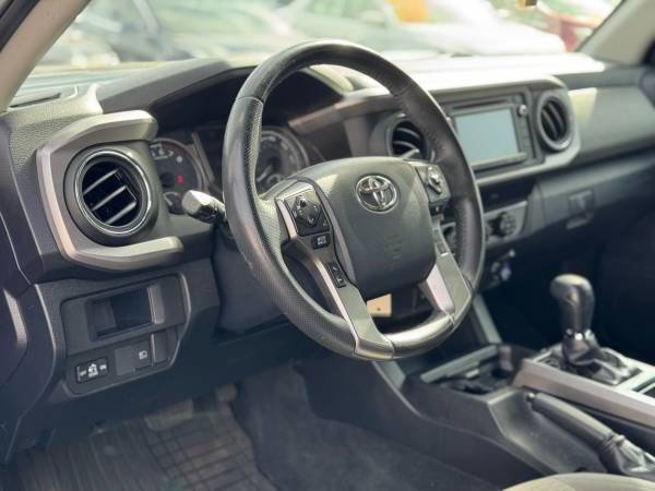 Used 2019 Toyota Tacoma SR5 RWD image 9