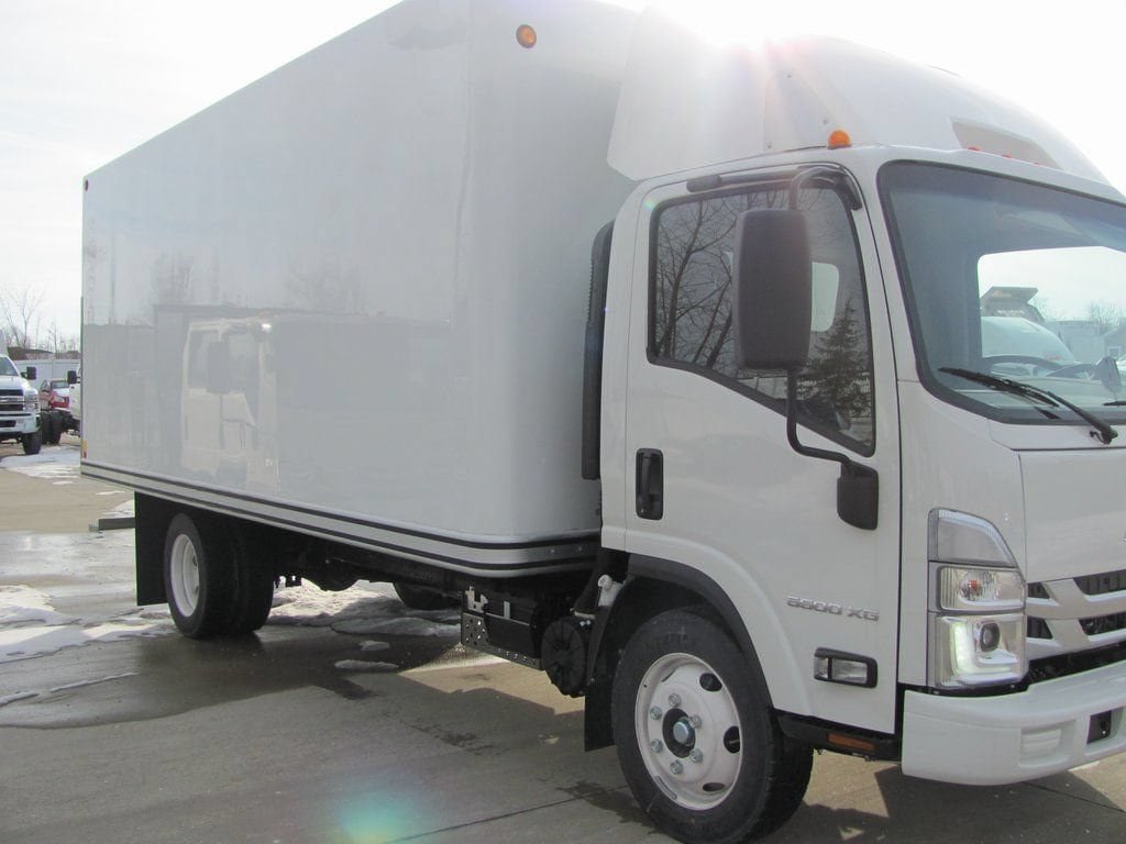 New 2025 Chevrolet Low Cab Forward 5500XG RWD image 2