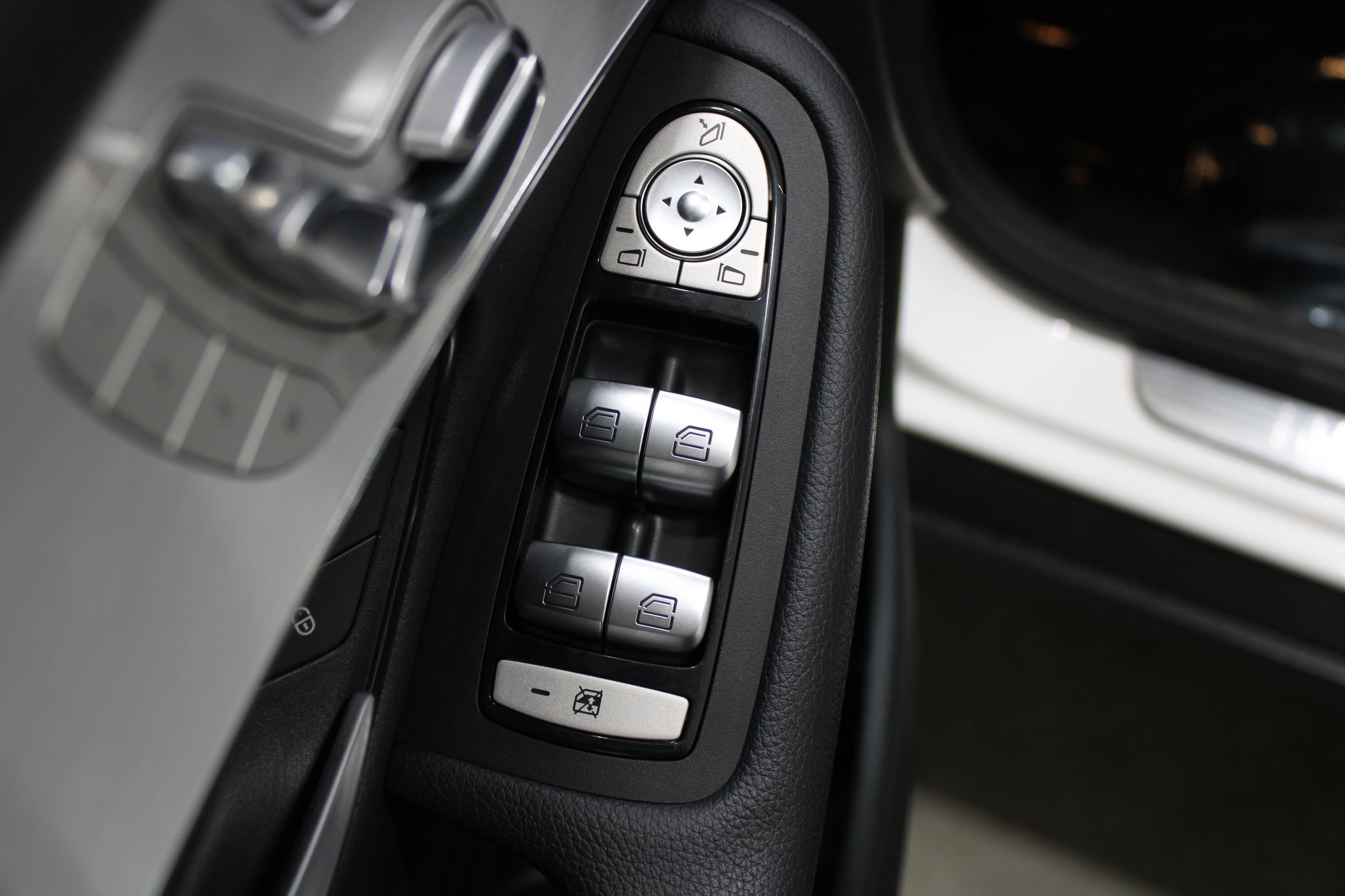 Used 2021 Mercedes-Benz GLC 300 image 45