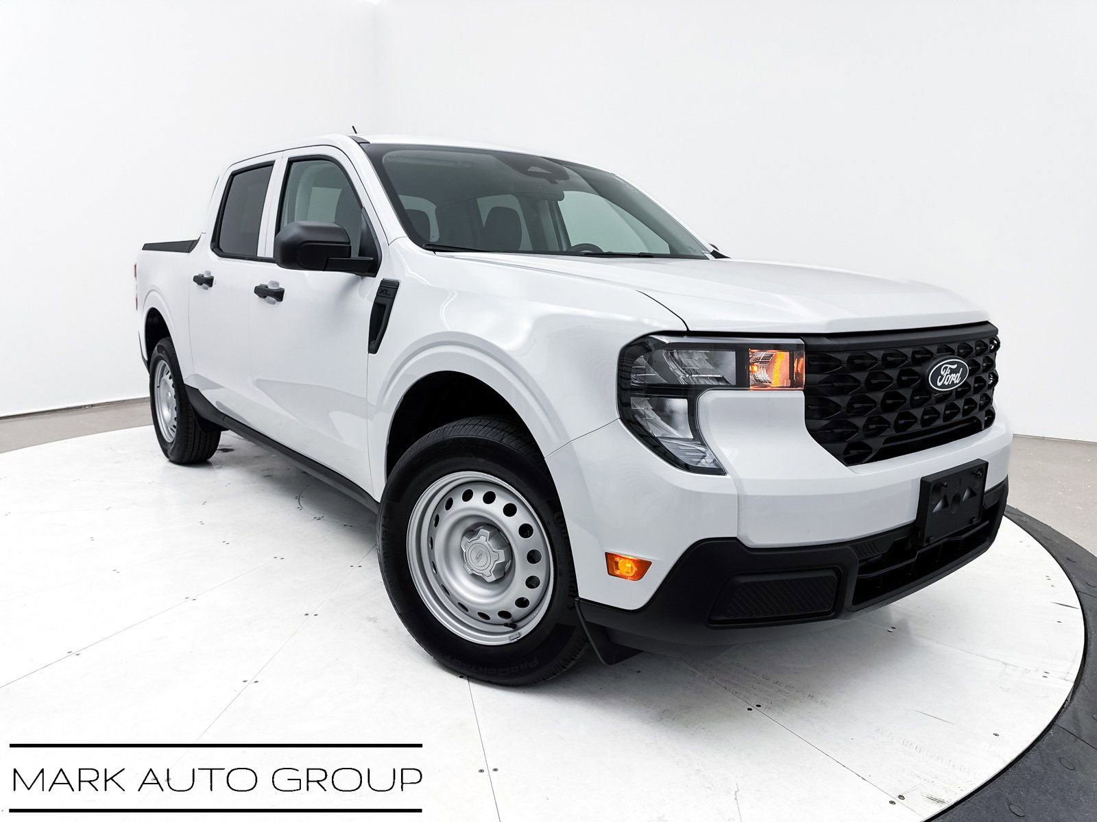 Used 2025 Ford Maverick XL w/ Equipment Group 102A image 1