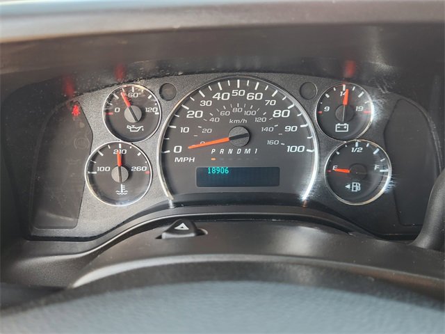 Used 2024 Chevrolet Express 2500 w/ Driver Convenience Package image 15