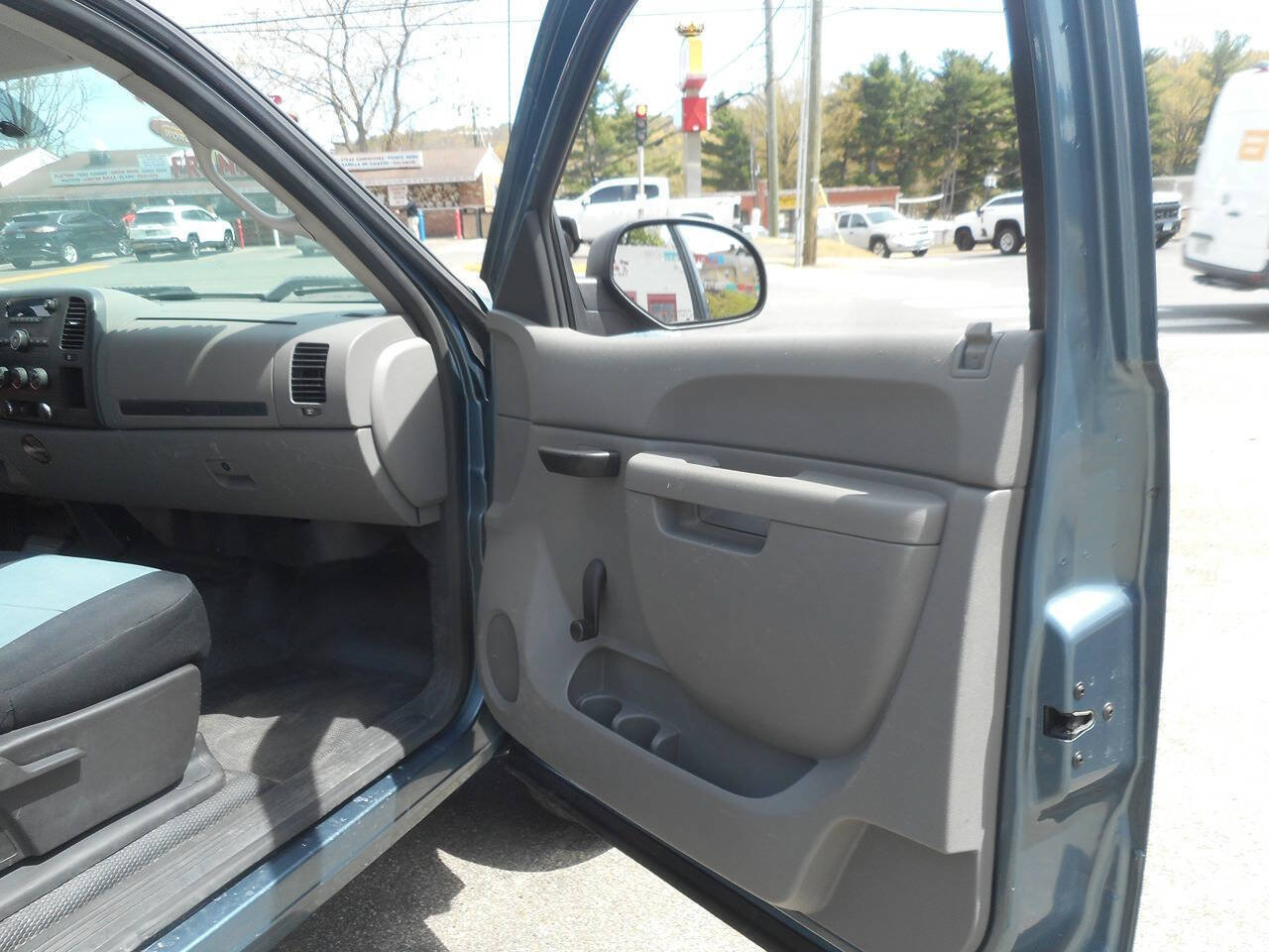 Used 2012 Chevrolet Silverado 1500 W/T RWD image 15