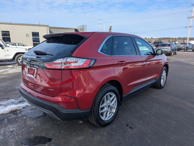 Certified 2024 Ford Edge SEL w/ Convenience Package AWD/4WD image 4
