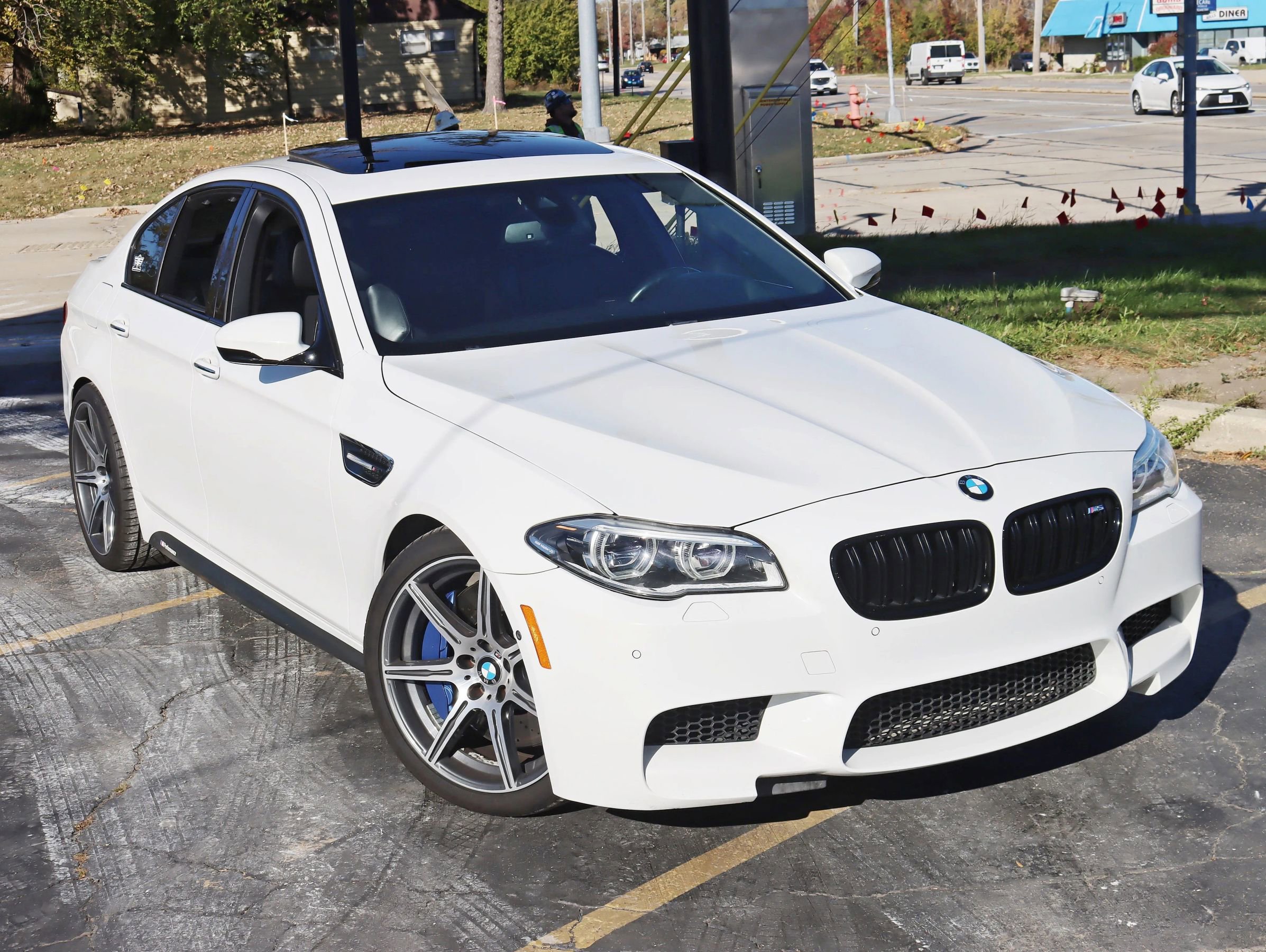 Used 2015 BMW M5 Sedan 4D image 7