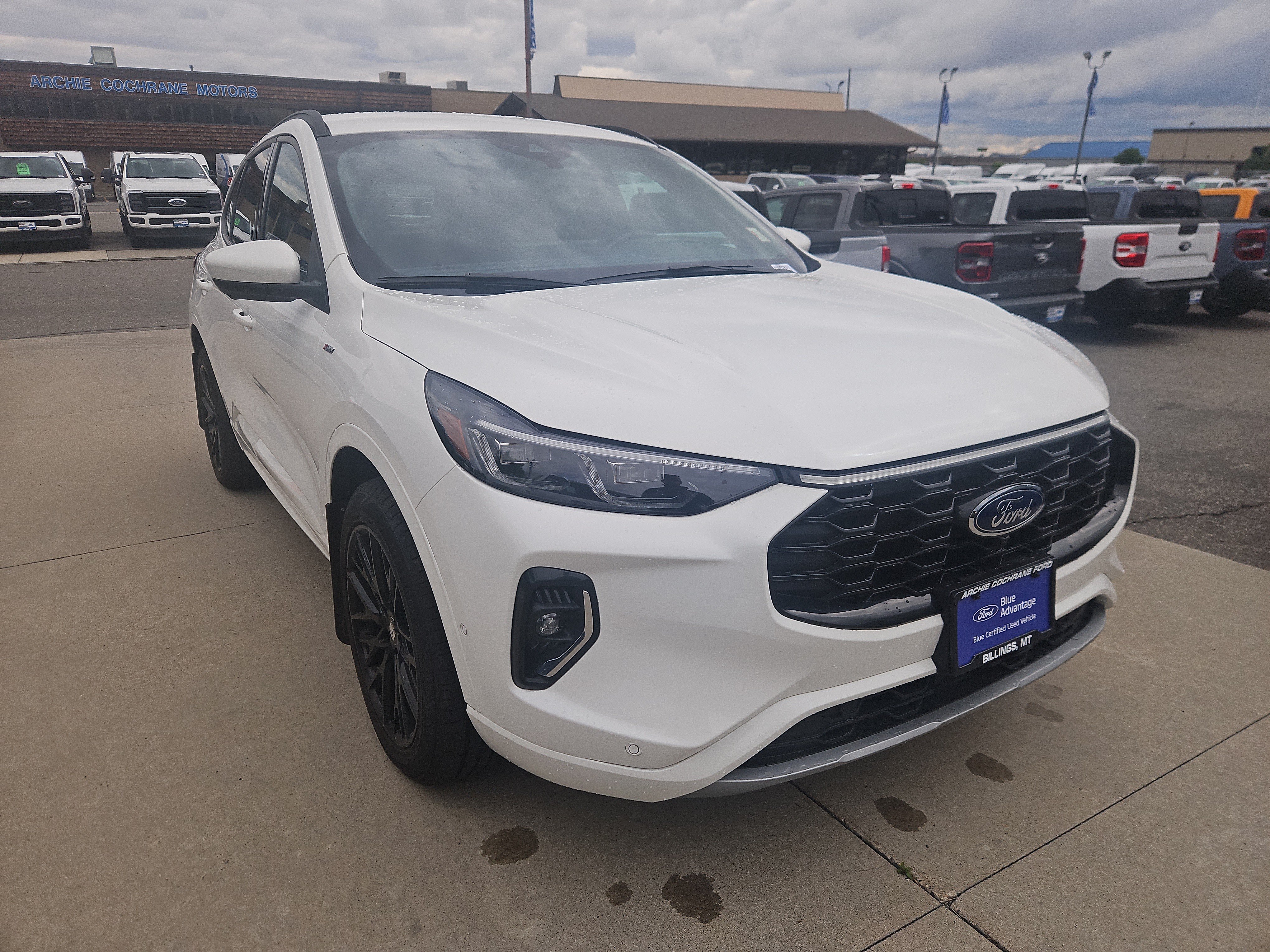 Used 2023 Ford Escape ST-Line Elite w/ Premium Technology Package AWD/4WD image 7