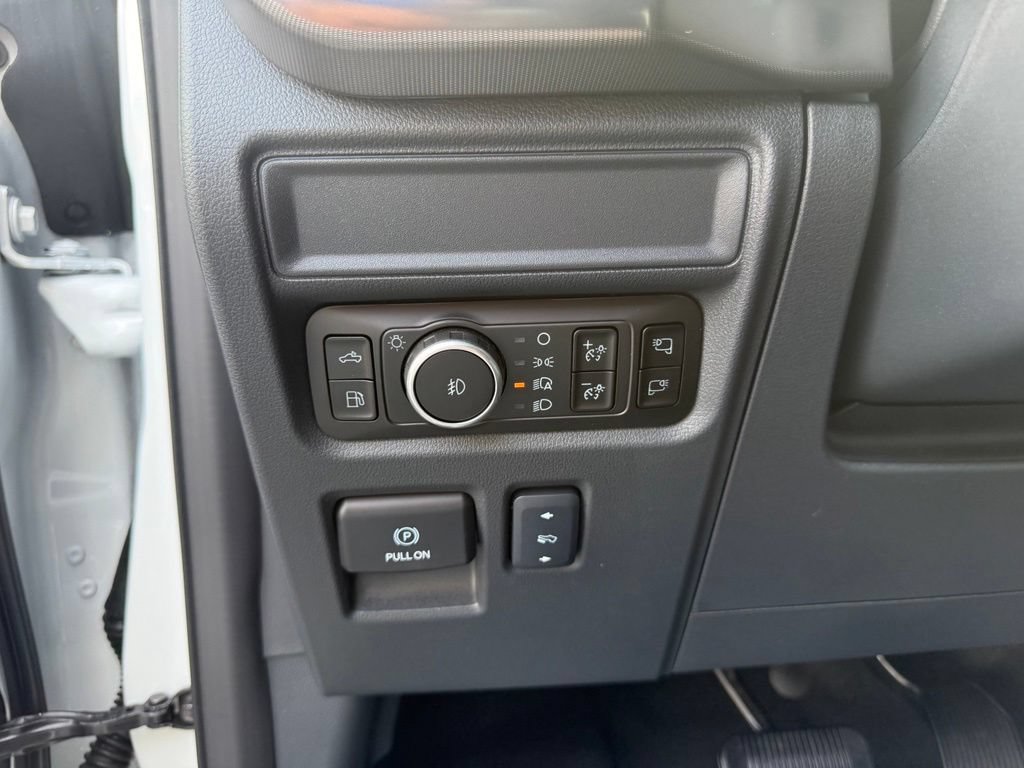 New 2025 Ford F150 Platinum w/ Equipment Group 702A High AWD/4WD image 18