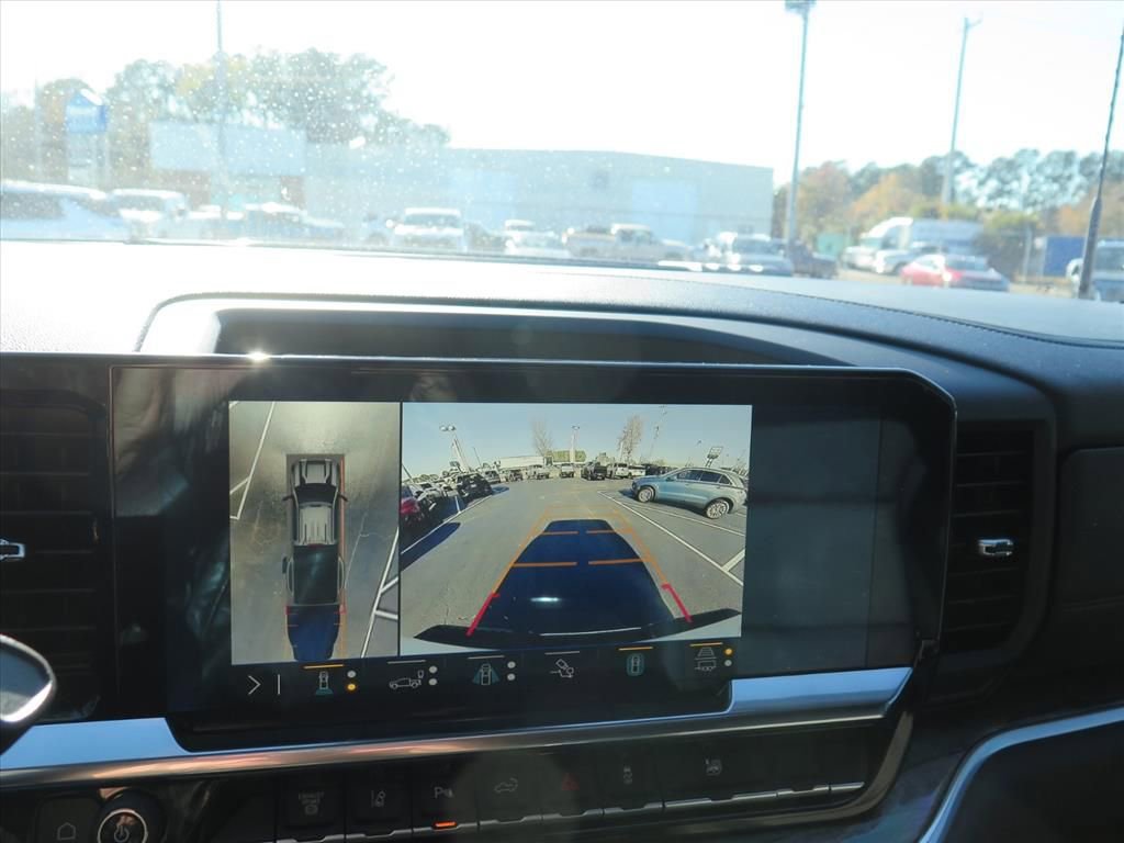 Used 2025 Chevrolet Silverado 3500 LTZ w/ LTZ Plus Package image 13