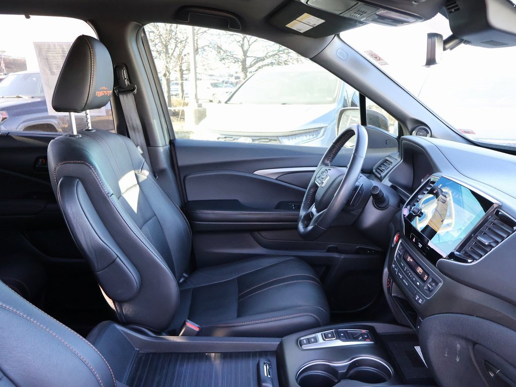 Certified 2022 Honda Passport TrailSport image 8