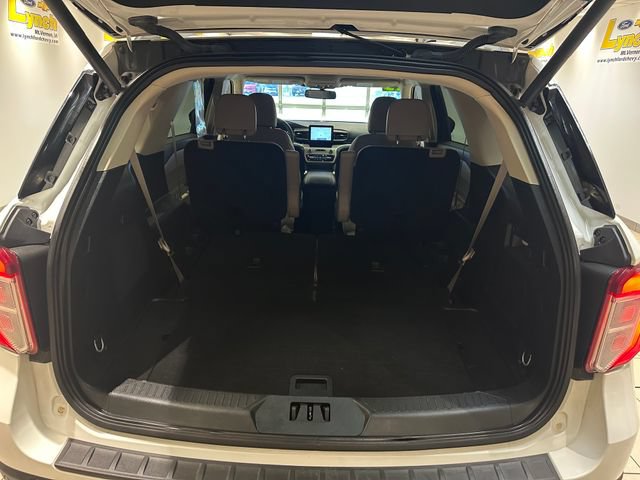 Used 2023 Ford Explorer XLT w/ Equipment Group 202A AWD/4WD image 22