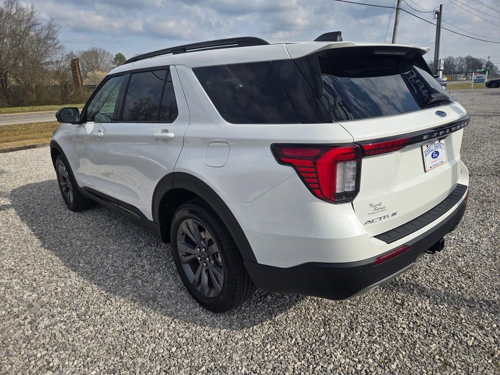 New 2026 Ford Explorer Active w/ Active Comfort Package image 3