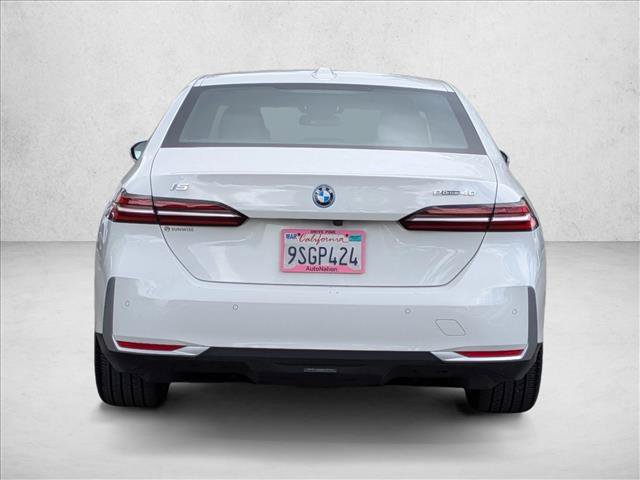 Used 2024 BMW i5 eDrive40i w/ Convenience Package RWD image 7