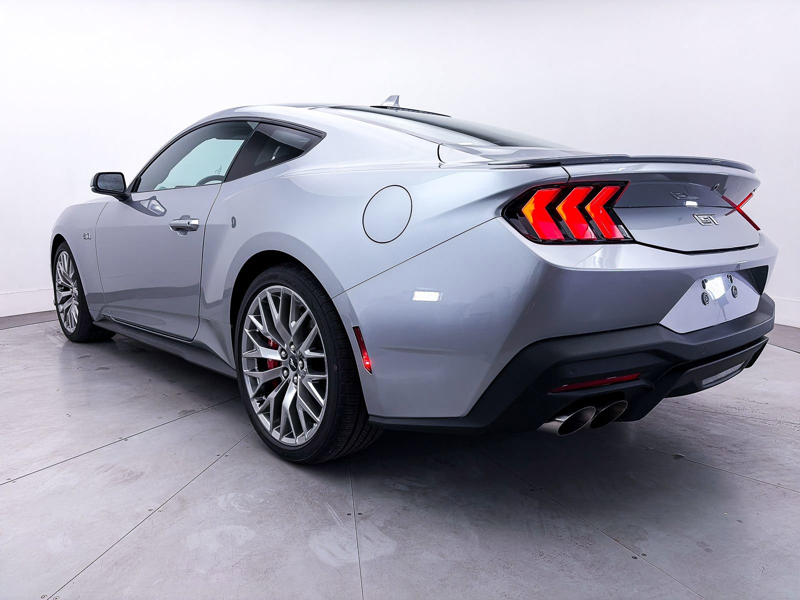 Used 2024 Ford Mustang GT Premium image 12