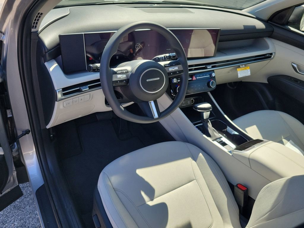 Used 2026 Hyundai Tucson SEL image 13