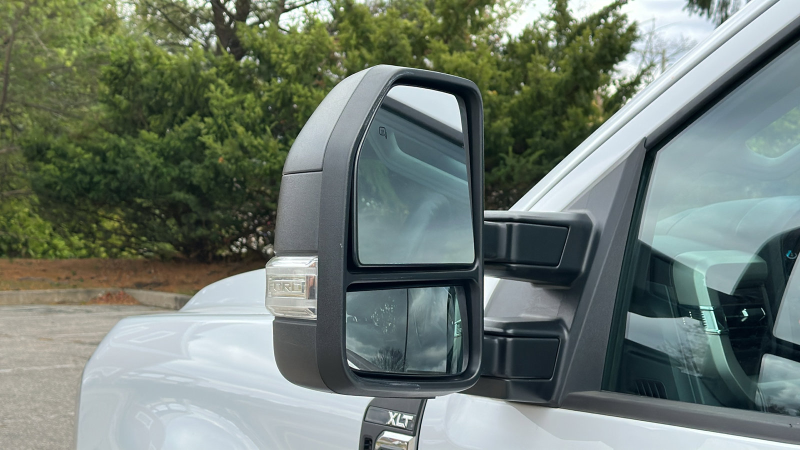 Used 2024 Ford F250 XLT w/ FX4 Off-Road Package image 14