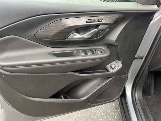 Used 2020 GMC Terrain SLT w/ Preferred Package FWD image 15