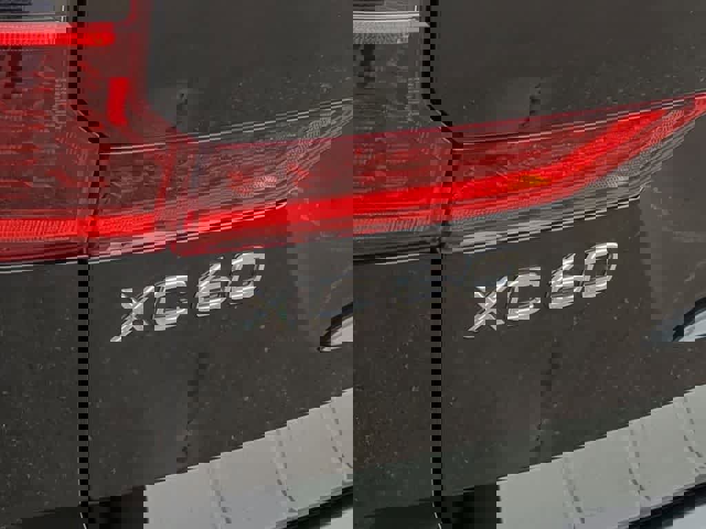 Used 2026 Volvo XC60 B5 Plus w/ Protection Package Premier image 12