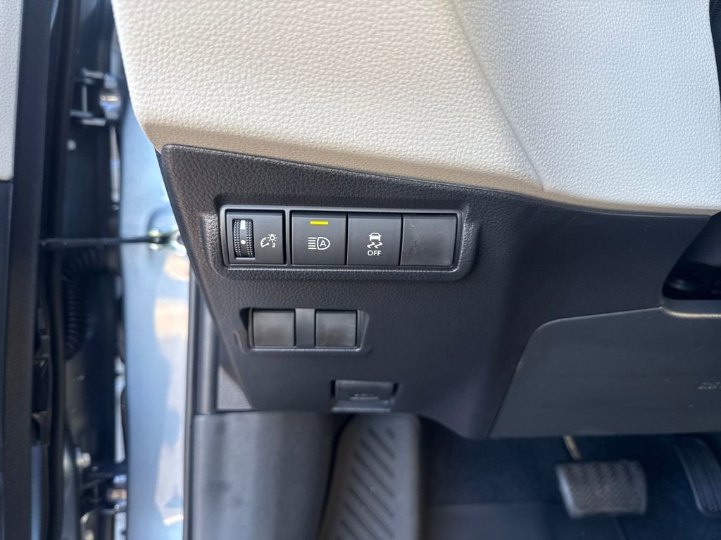 New 2026 Toyota Corolla Cross LE image 17