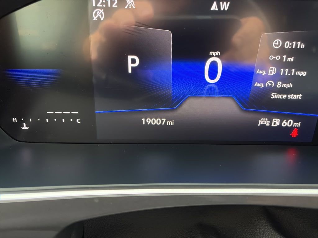 Certified 2024 Volkswagen Tiguan SE image 17