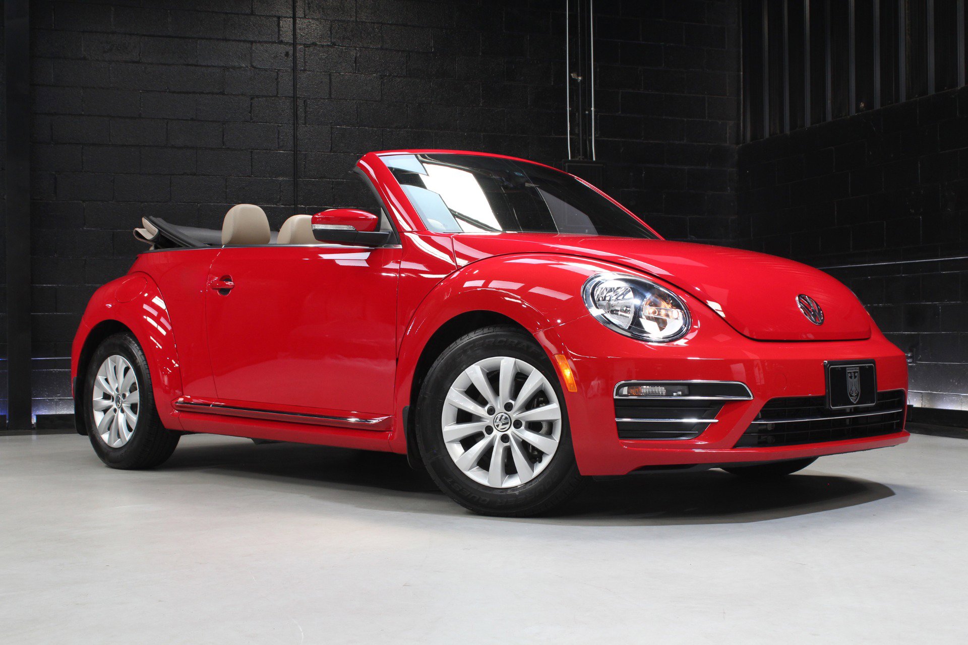 Used 2017 Volkswagen Beetle 1.8T SE FWD image 12
