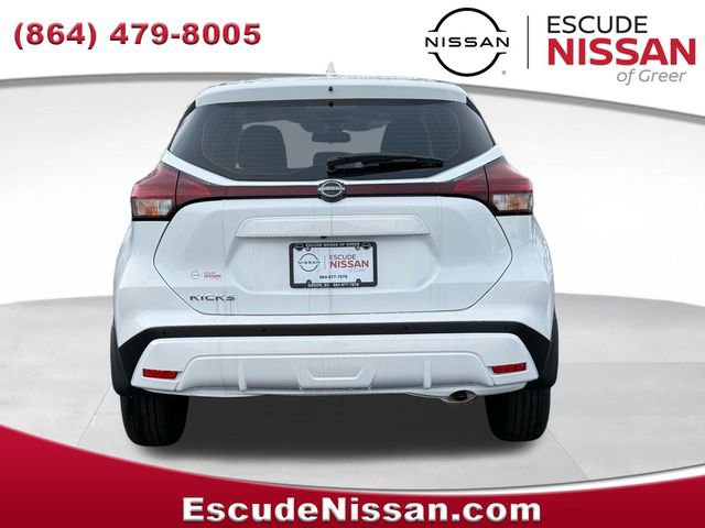 New 2025 Nissan Kicks Play S FWD image 4