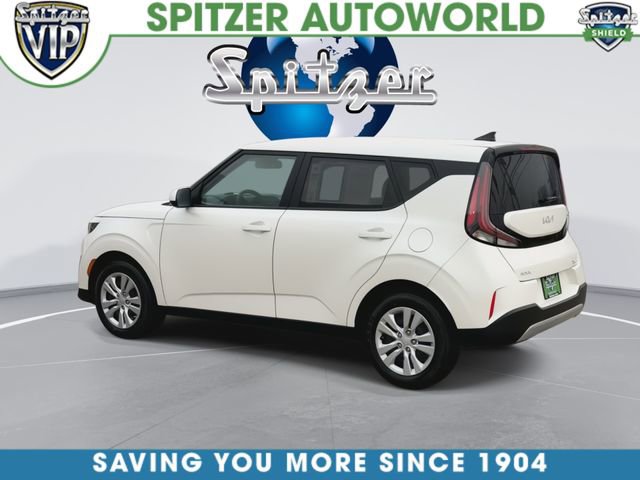 Used 2024 Kia Soul LX image 7