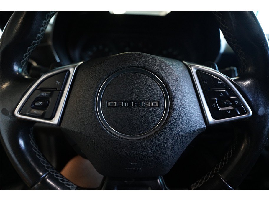 Used 2018 Chevrolet Camaro LT RWD image 15