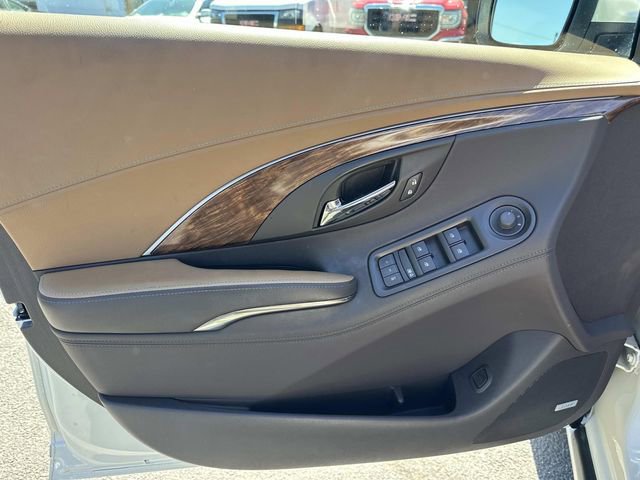 Used 2014 Buick LaCrosse Leather w/ Driver Confidence Package FWD image 17