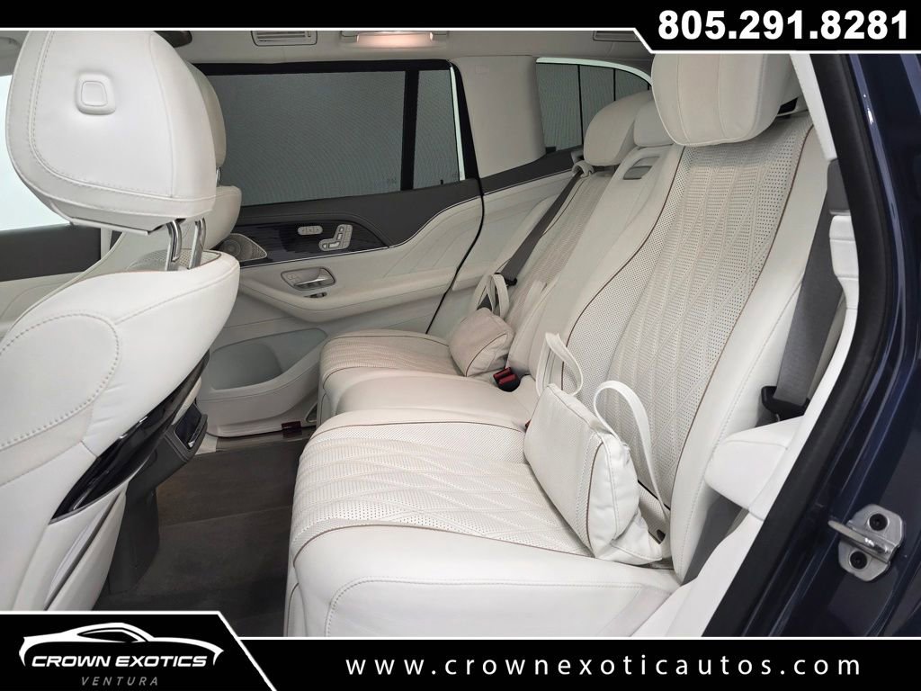 Used 2024 Mercedes-Benz Maybach GLS 600 4MATIC image 29