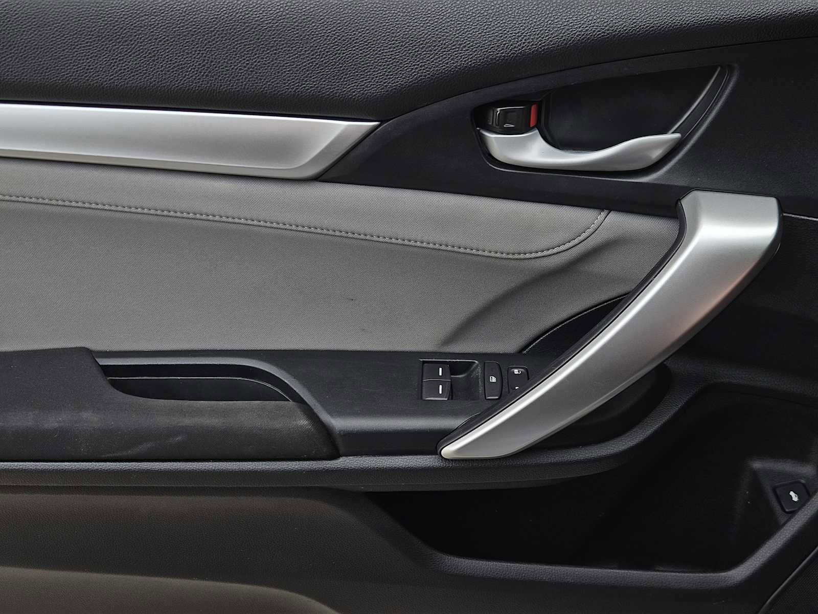 Used 2018 Honda Civic EX-T image 21