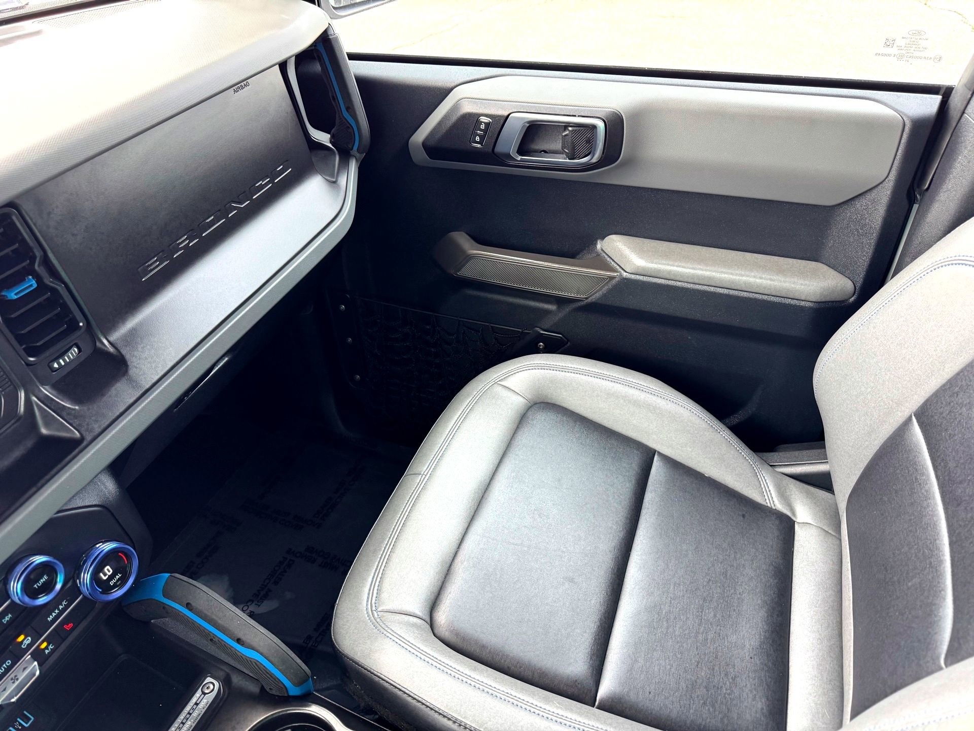 Used 2021 Ford Bronco Black Diamond AWD/4WD image 32