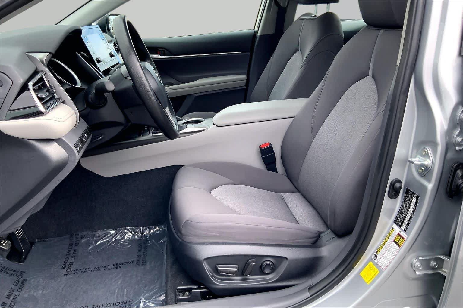 Used 2024 Toyota Camry LE w/ Convenience Package FWD image 7