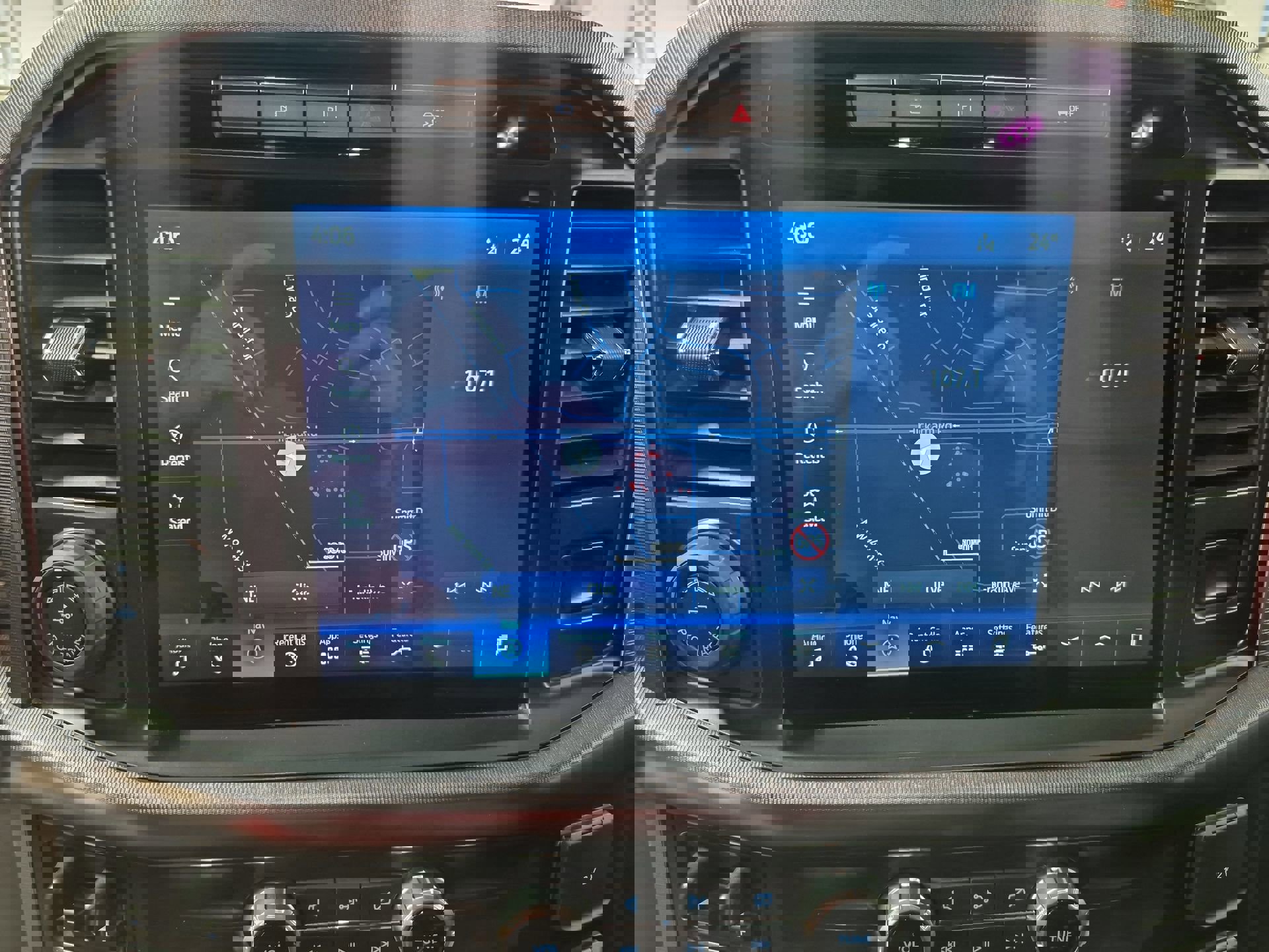 Used 2022 Ford F150 Platinum w/ Equipment Group 701A High image 15