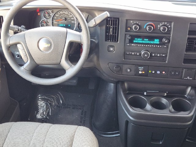 Used 2025 Chevrolet Express 3500 LT w/ LT Preferred Equipment Group RWD image 28